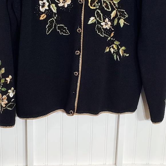 TIARA International Vintage Button Down Cardigan Sweater Embroid Flowers… - Picture 6 of 14